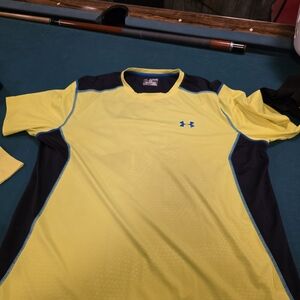 Under Armour Men's Yellow and Black Performance Tee
